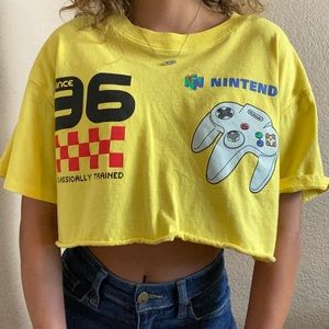 ❤️Forver 21 NINTENDO Crop Top